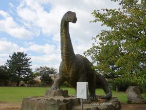 【内灘ハマナス恐竜公園】大きな恐竜のオブジェ（内灘） 金沢・能登おすすめ観光スポット